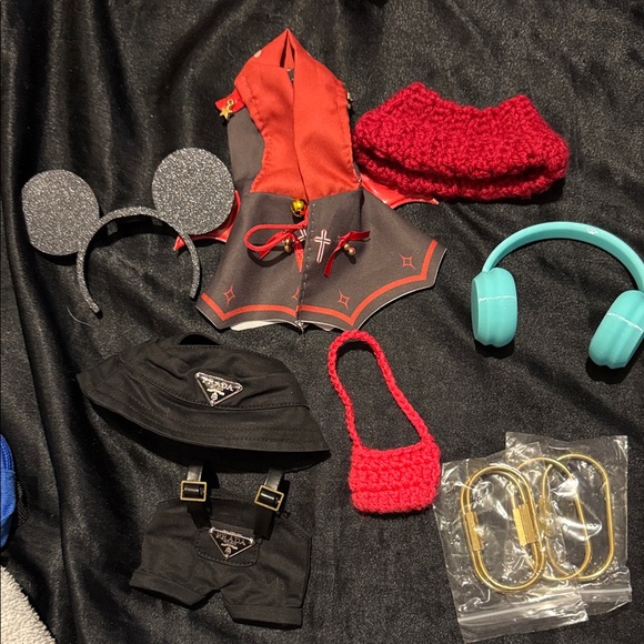 POP MART Other - LABUBU accesories